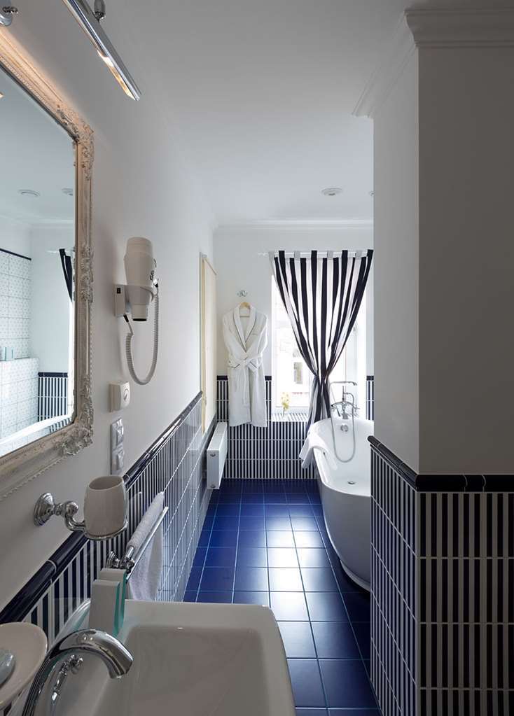 De Gaulle Boutique 4* Kharkiv