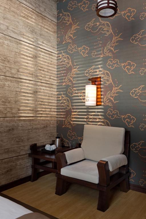 De Gaulle Boutique Hotel 4*
