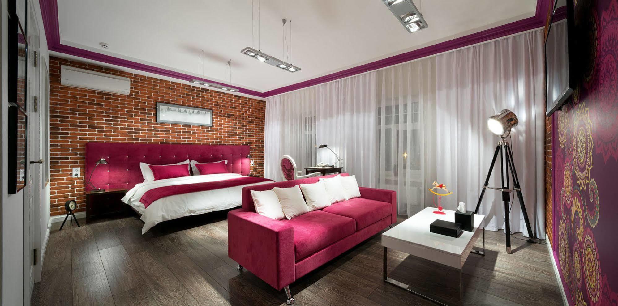 De Gaulle Boutique