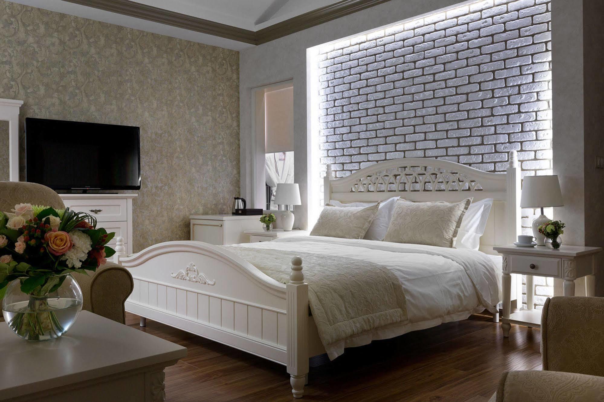 Hotel De Gaulle Boutique
