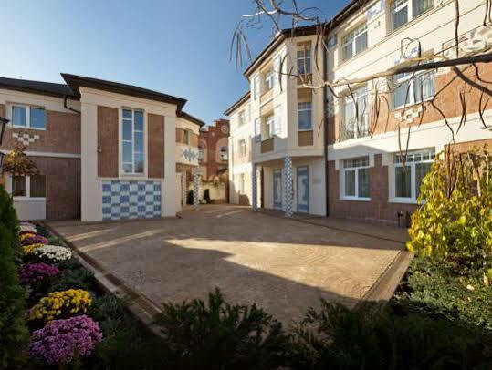 De Gaulle Boutique Hotel